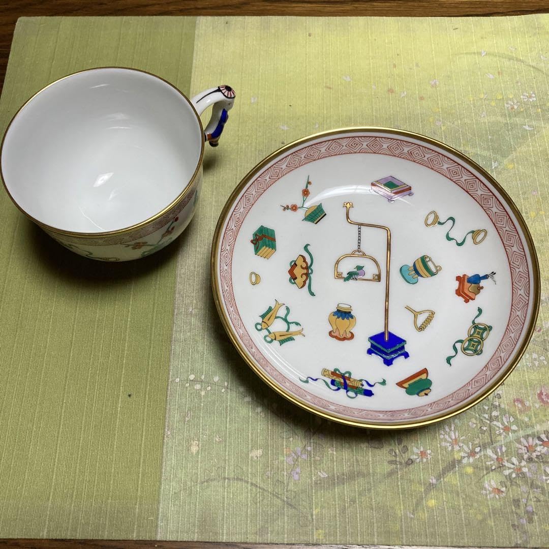 Amazon.co.jp: ヘレンド 宝づくし カップ&ソーサー : おもちゃ